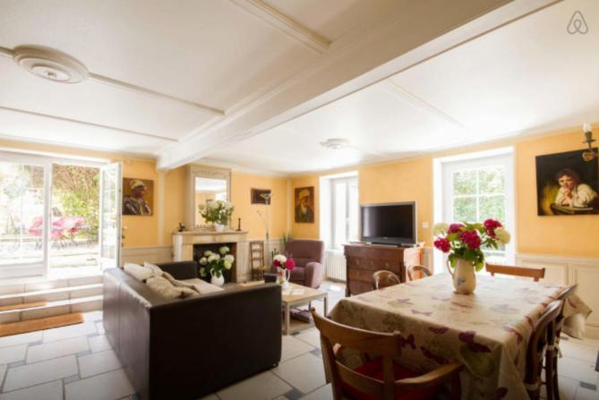 La Tonnelle Fleurie Chambres D'Hotes Sainte-Soulle Kültér fotó