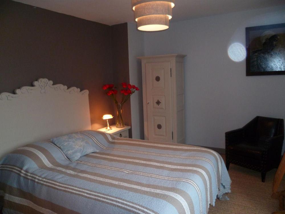 La Tonnelle Fleurie Chambres D'Hotes Sainte-Soulle Kültér fotó