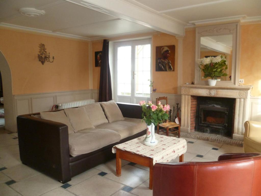 La Tonnelle Fleurie Chambres D'Hotes Sainte-Soulle Kültér fotó